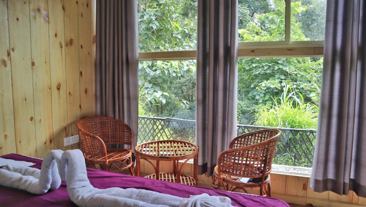 Arayam Bhimtal Hotel Bhowali ภายนอก รูปภาพ