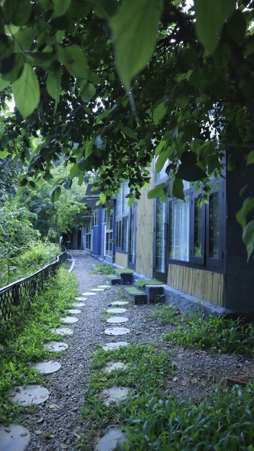 Arayam Bhimtal Hotel Bhowali ภายนอก รูปภาพ
