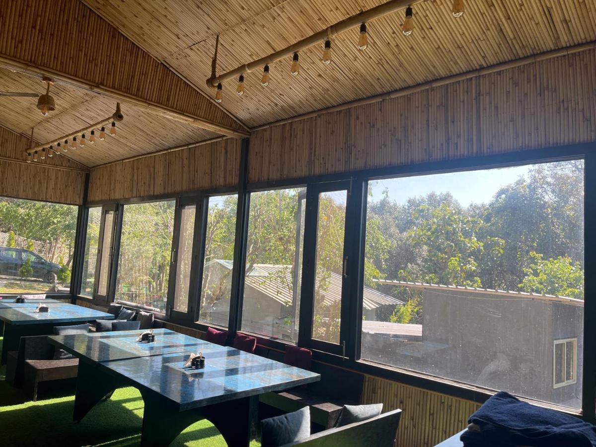 Arayam Bhimtal Hotel Bhowali ภายนอก รูปภาพ